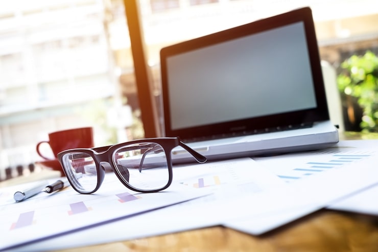 Contract profitability reporting